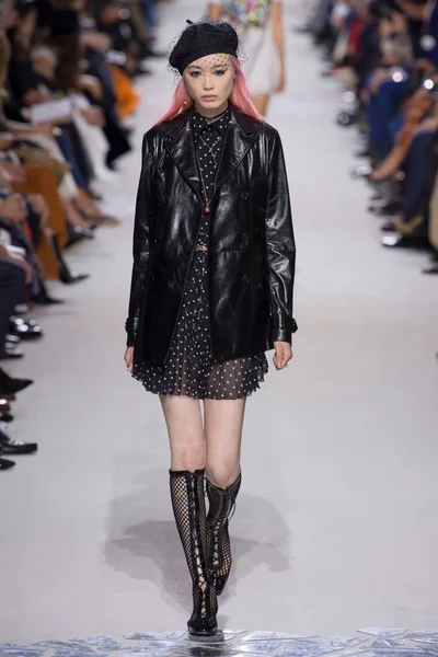 Look 29